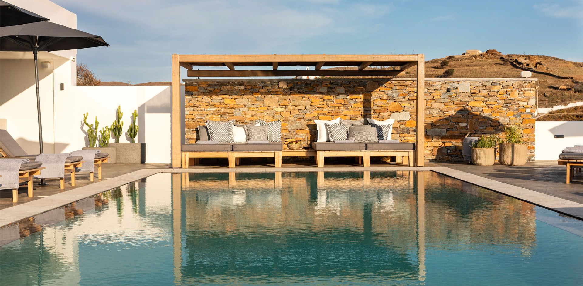 Chora Kythnos Suites